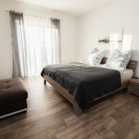 Ferienwohnung Bergaecker Neualbenreuth Exteriör bild