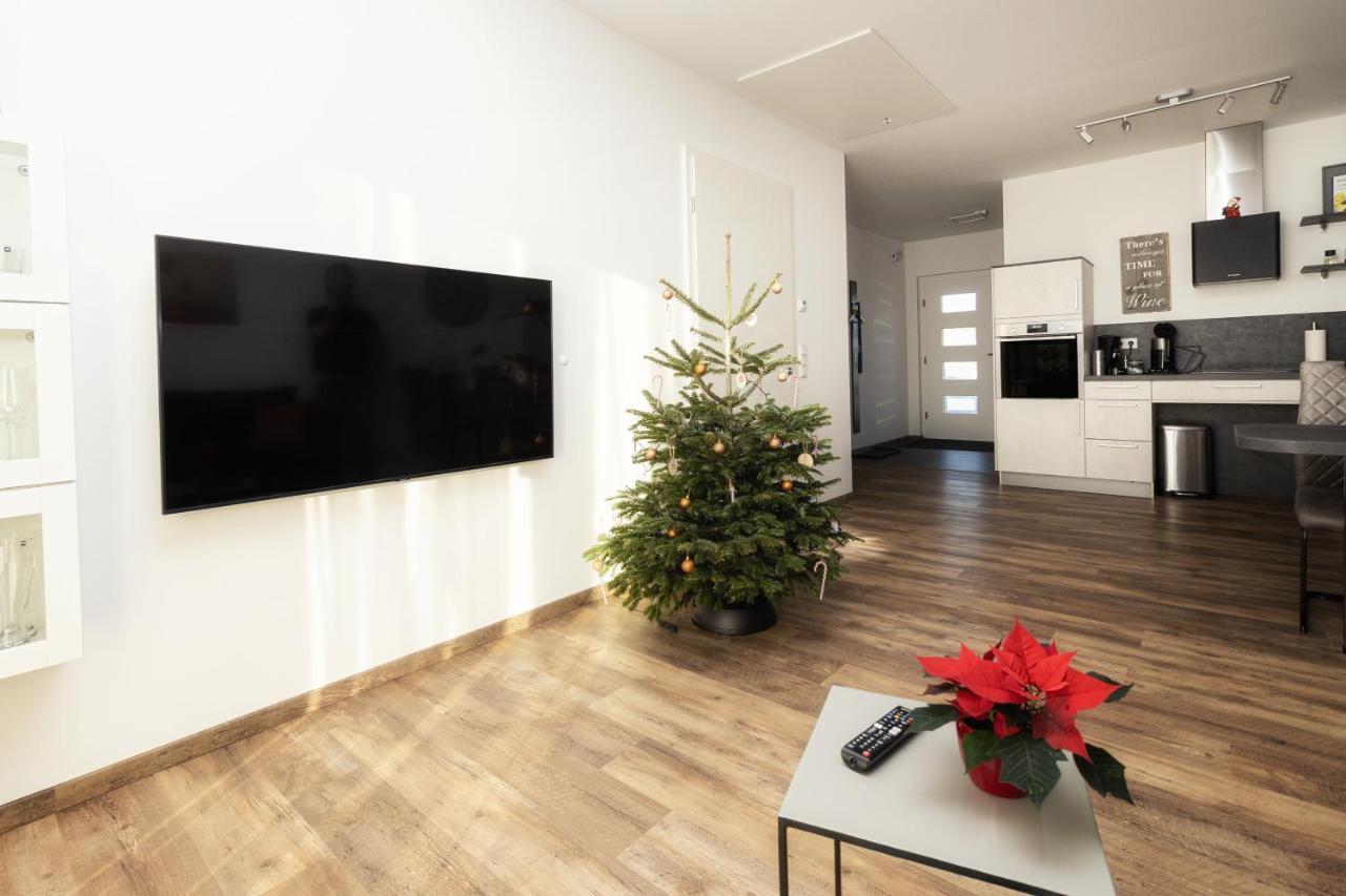 Ferienwohnung Bergaecker Neualbenreuth Exteriör bild